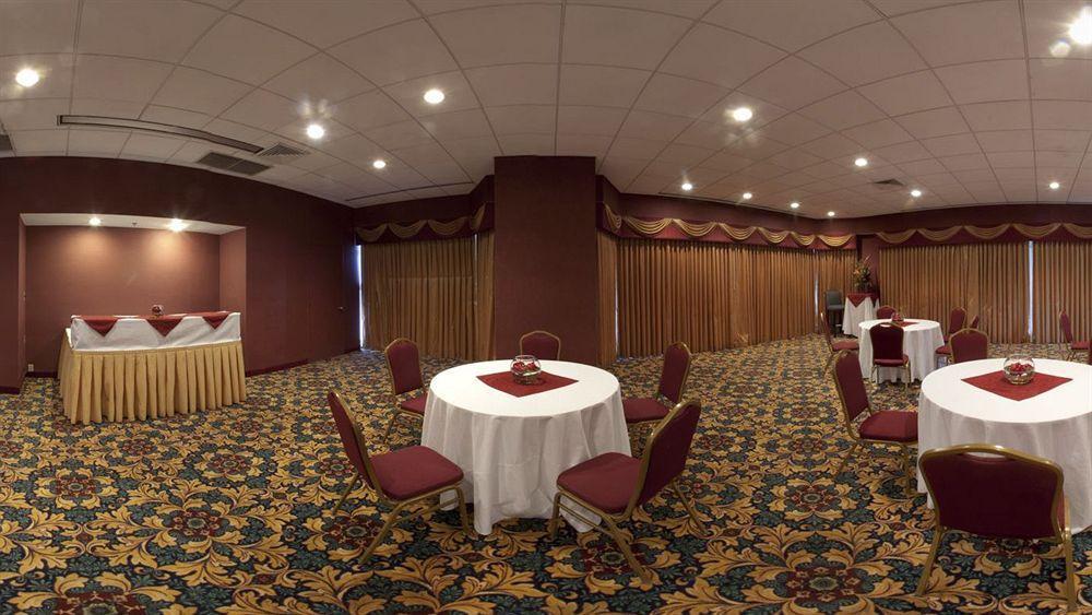 Holiday Inn Washington-Georgetown Экстерьер фото